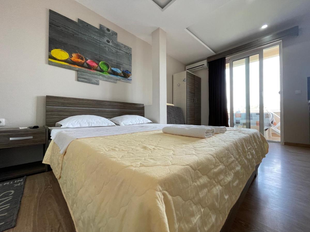 Apartments Lati Ulcinj Exterior photo